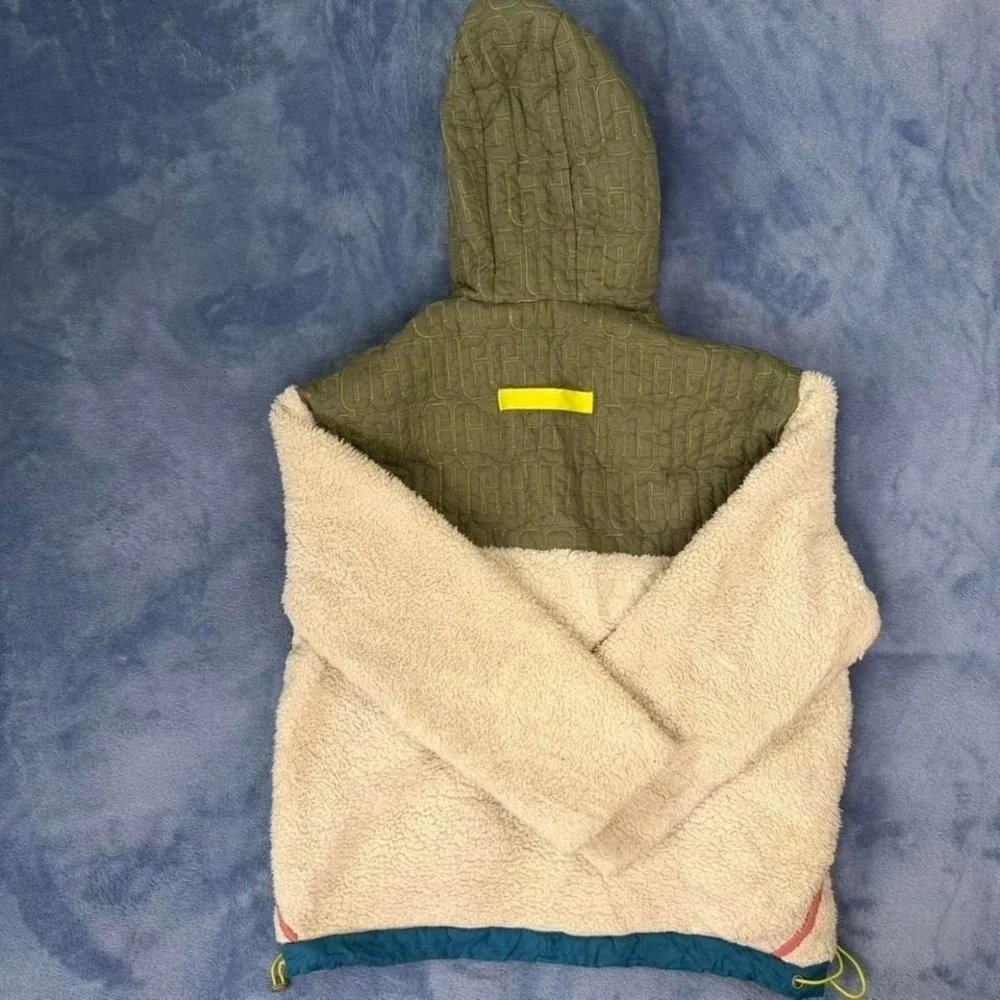 Women's UGG Iggy Faux‎ Fur Hooded Half-Zip Pullover, women Size s